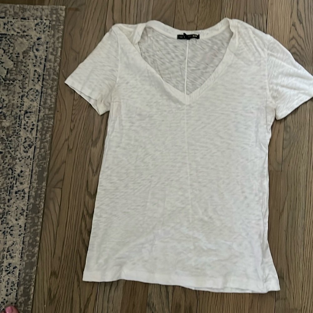 Rag and Bone v- neck
